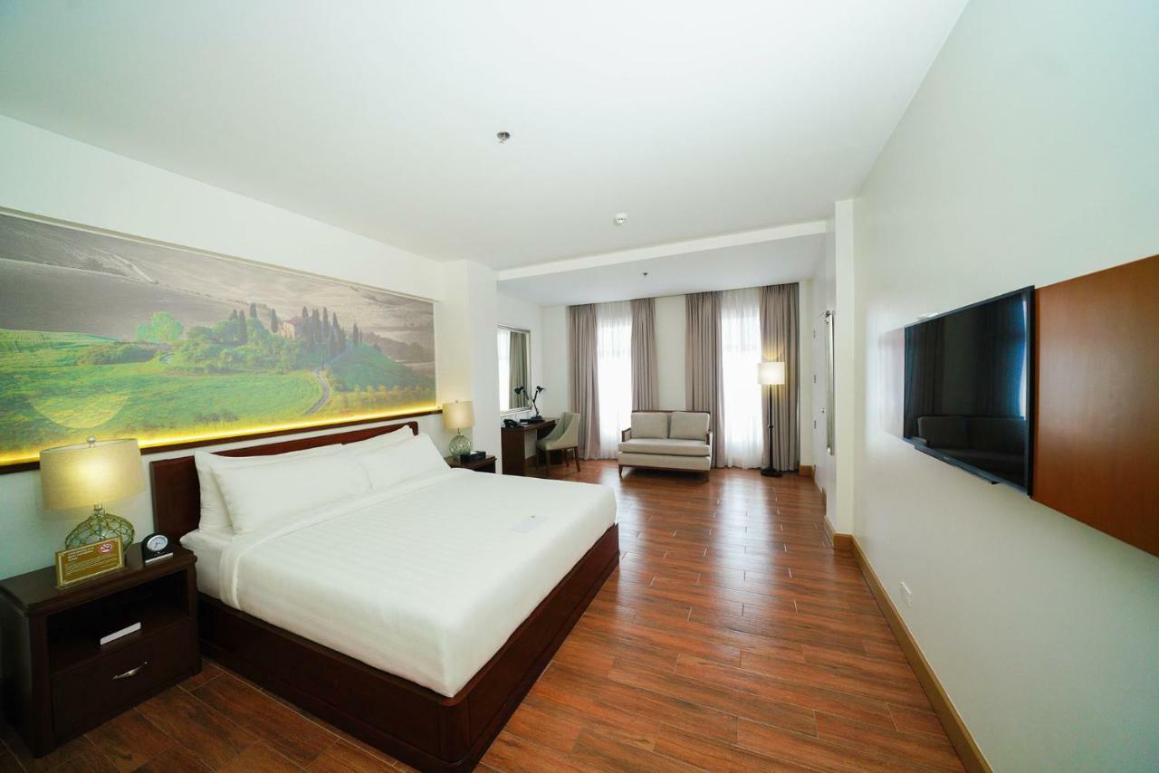 Hotel Carlito Tagaytay Tagaytay City Kültér fotó
