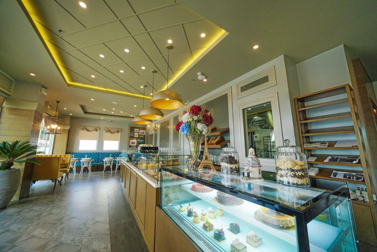 Hotel Carlito Tagaytay Tagaytay City Kültér fotó