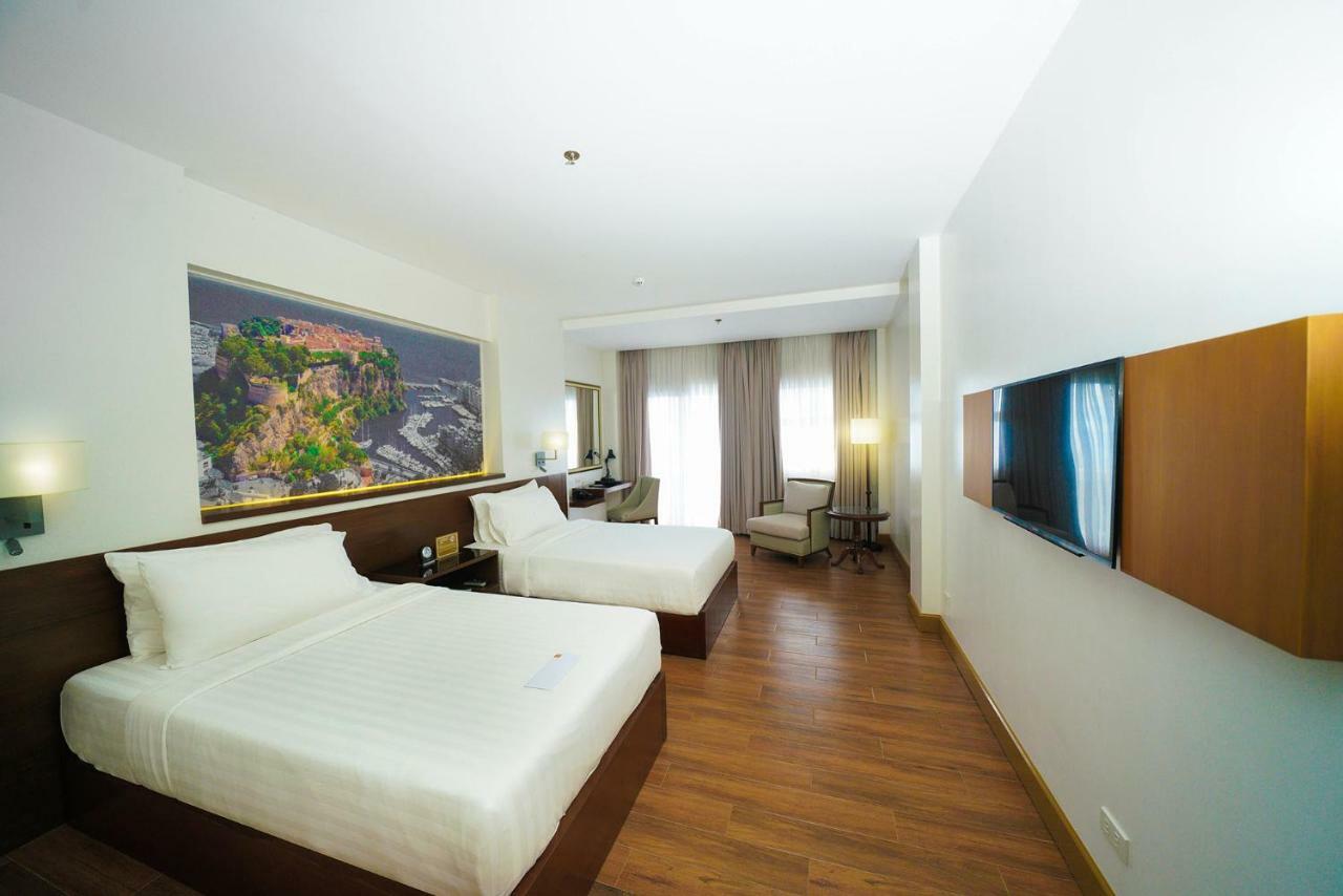 Hotel Carlito Tagaytay Tagaytay City Kültér fotó