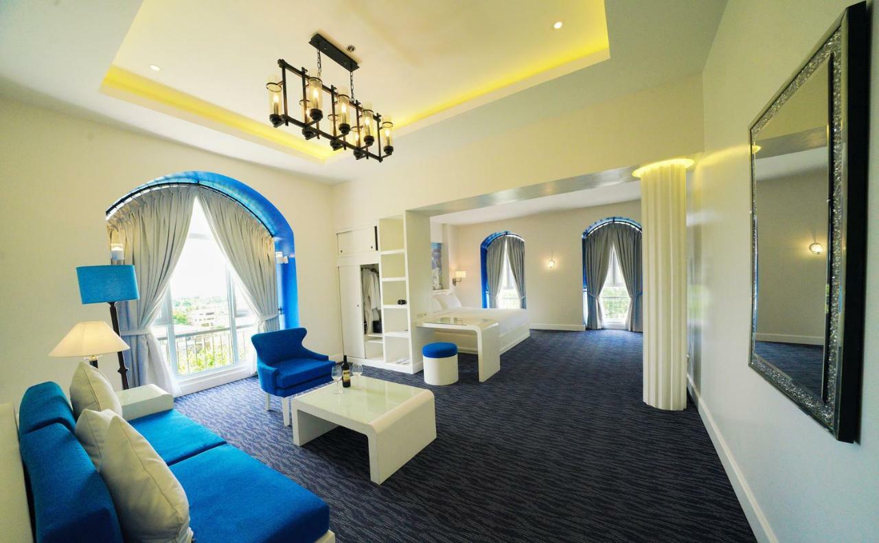 Hotel Carlito Tagaytay Tagaytay City Kültér fotó