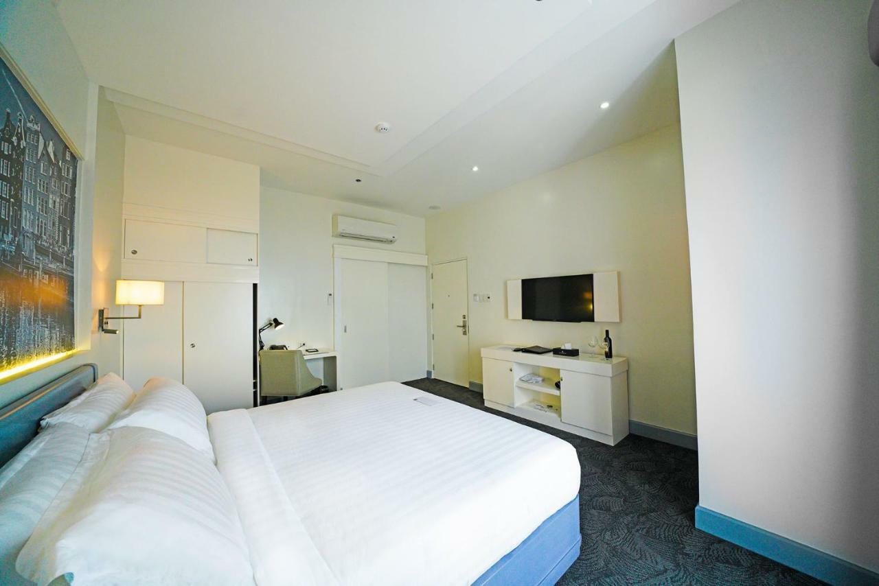 Hotel Carlito Tagaytay Tagaytay City Kültér fotó