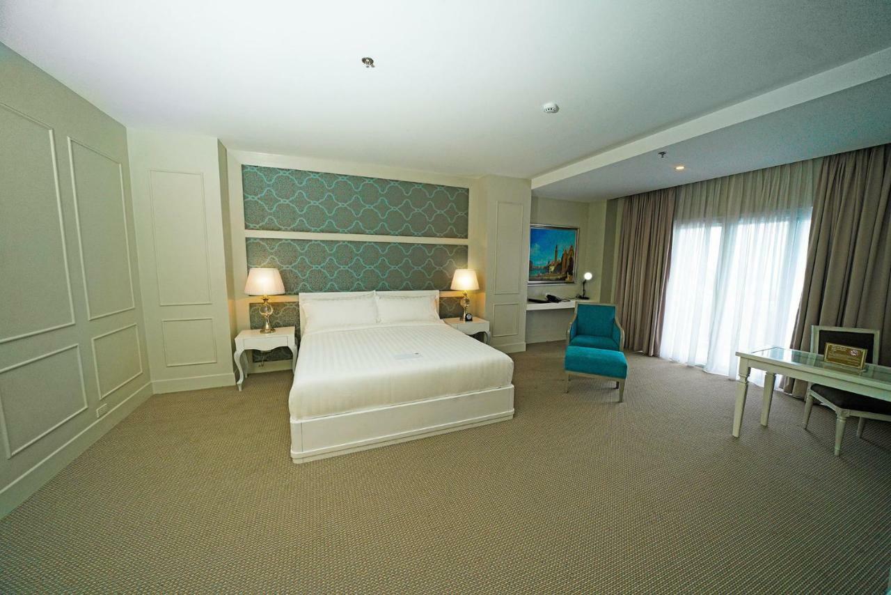 Hotel Carlito Tagaytay Tagaytay City Kültér fotó