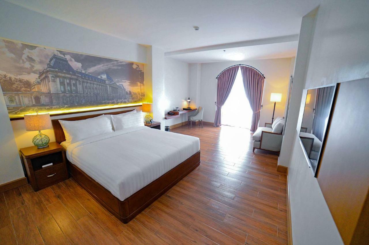 Hotel Carlito Tagaytay Tagaytay City Kültér fotó