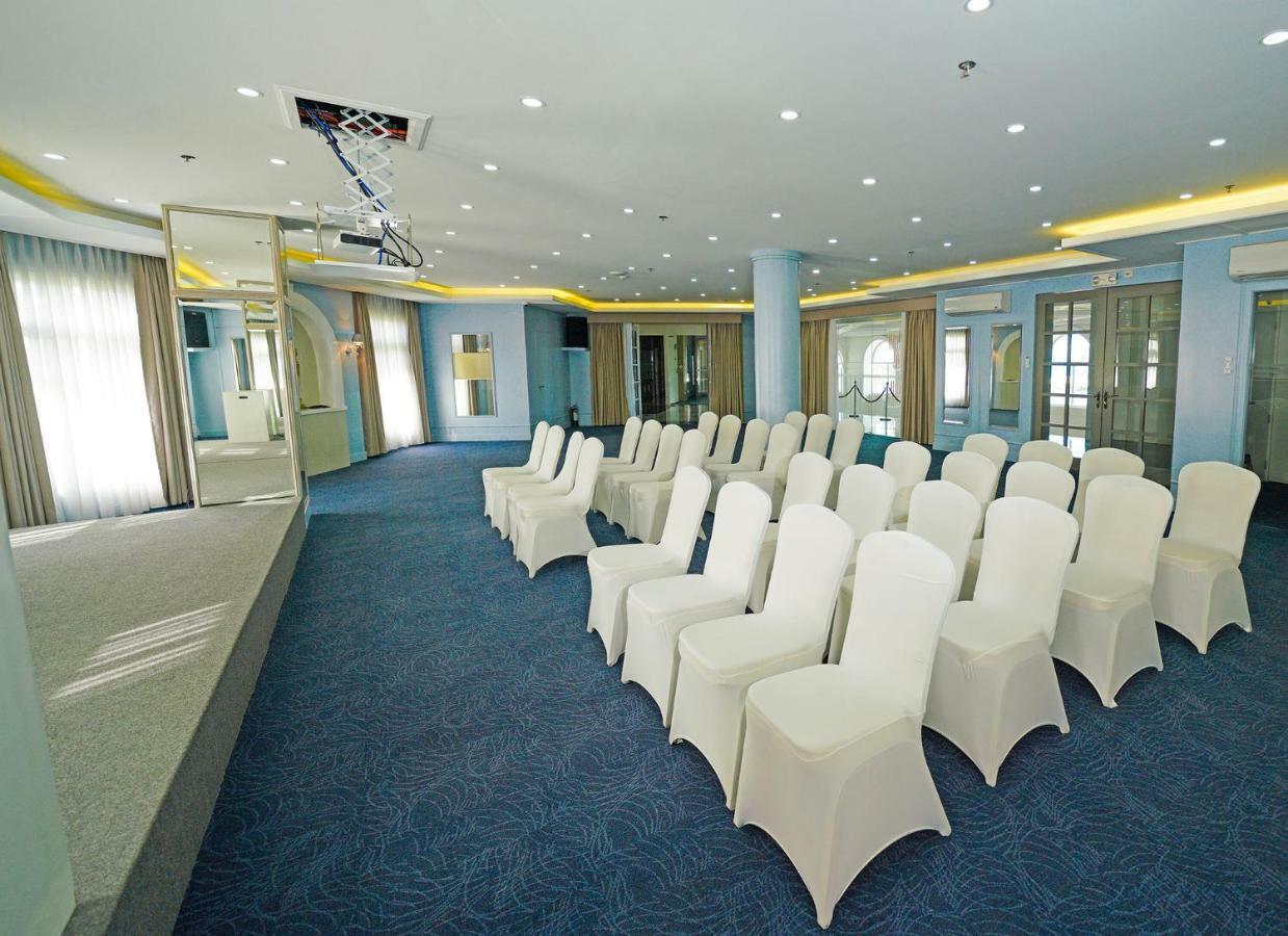 Hotel Carlito Tagaytay Tagaytay City Kültér fotó